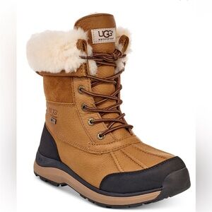UGG Women's Adirondack III Boots Size 9
